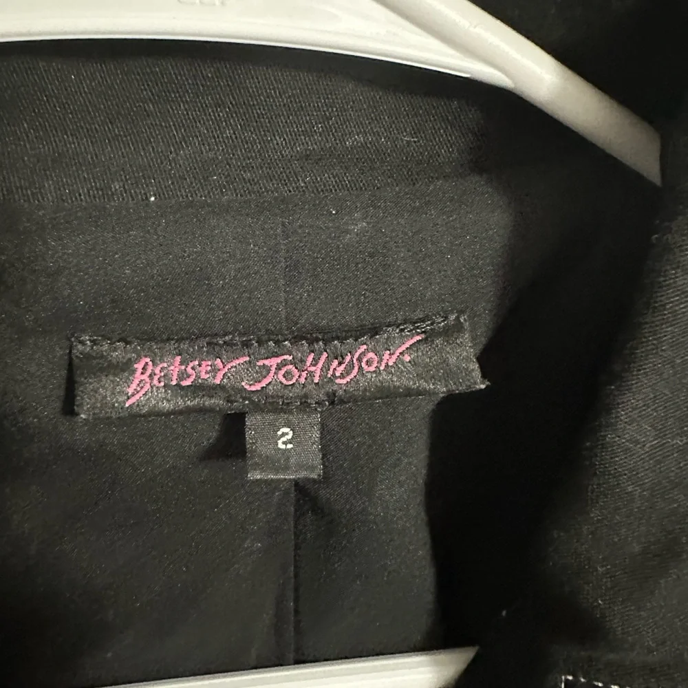 Betsey Johnson Jacket Top Peplum Black 2 Short Sleeves Buttons Retro Classic - Picture 3 of 12